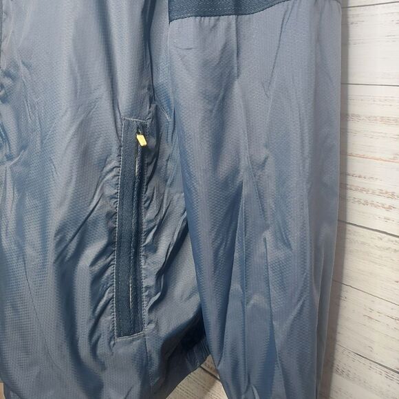 Tommy Hilfiger Blue Windbreaker with Zipaway Hoddie - Picture 4 of 11